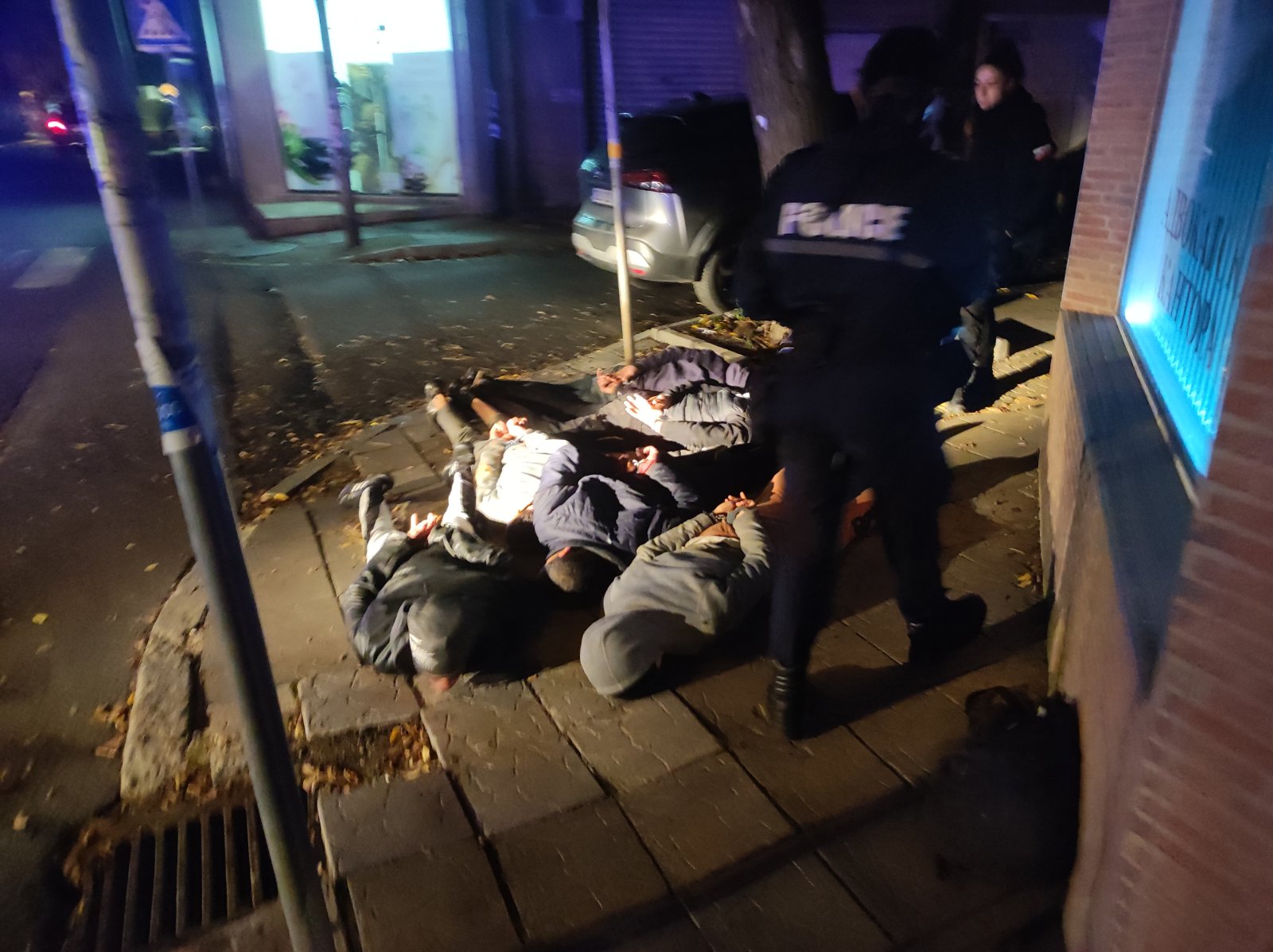 Заловиха мигранта, издирван след гонката в центъра на Бургас