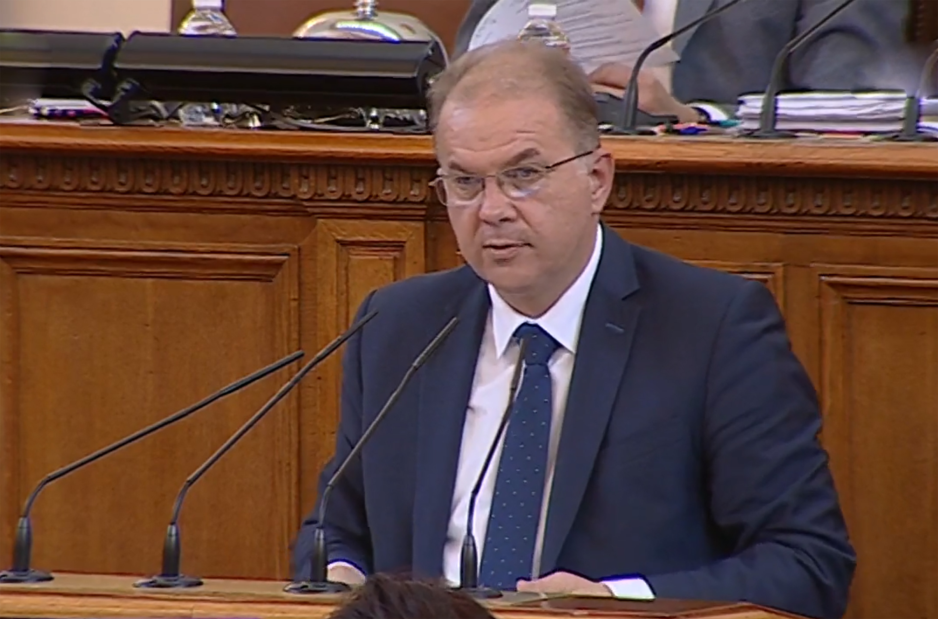 ЦИК казва колко депутати избират българите зад граница