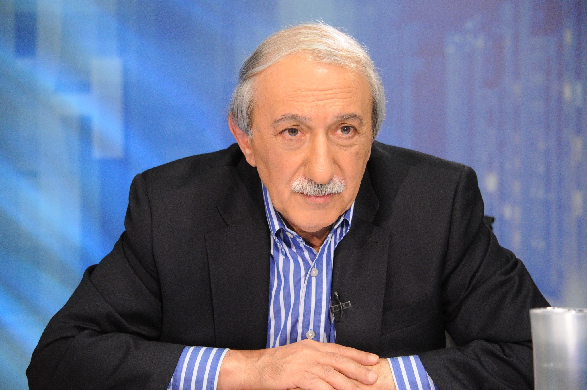 Намеци по телевизията