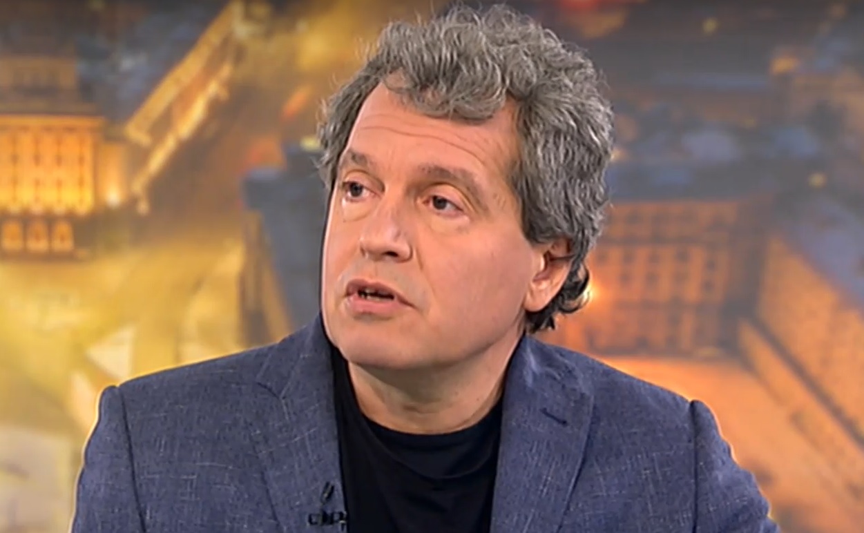 Тошко Йорданов: Единствената възможна коалиция е през третия мандат, ако бъде даден на Стефан Янев