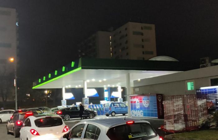 Унгарската МОЛ: Ситуацията с доставките на горива е критична