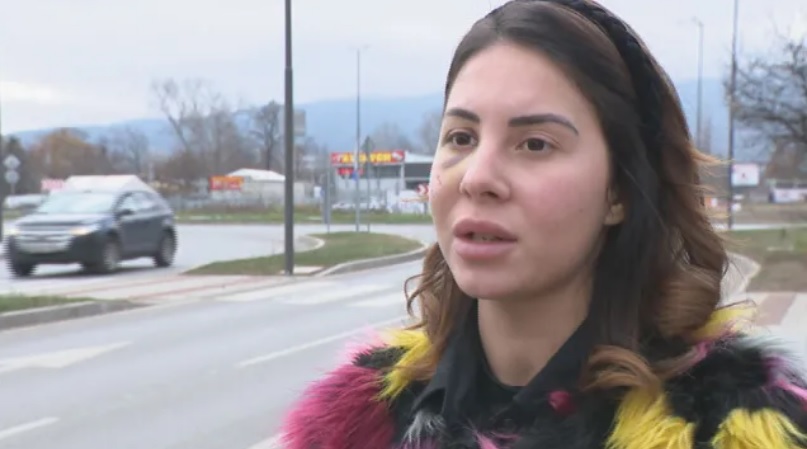 Шофьор помете студентка на пешеходна пътека и избяга, потърси я след инцидента