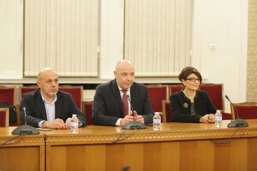 Проф. Габровски пред ДПС: Желанието ми е да избегнем нов цикъл на предсрочни избори (НА ЖИВО)