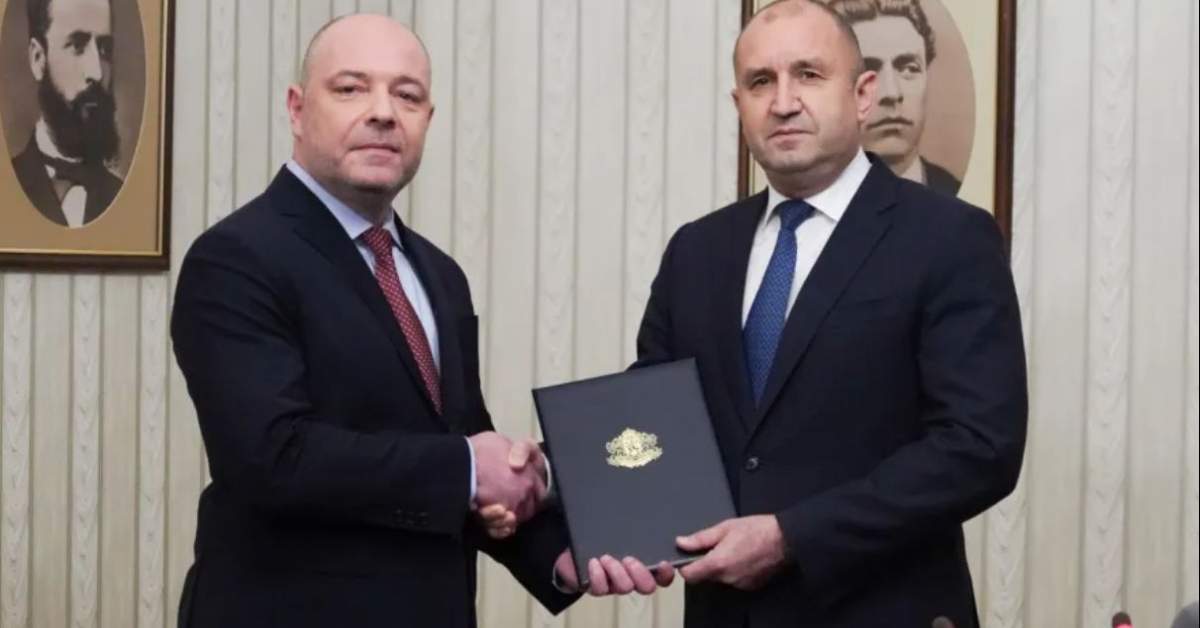 Румен Радев приема проф. Габровски в понеделник в 10:30 часа