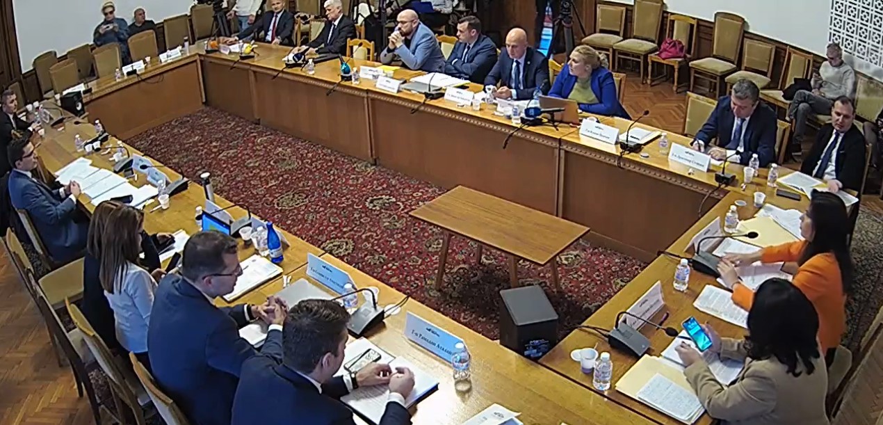 Играта с Gemcorp и IP3 тръгнала от „Дондуков“ 2