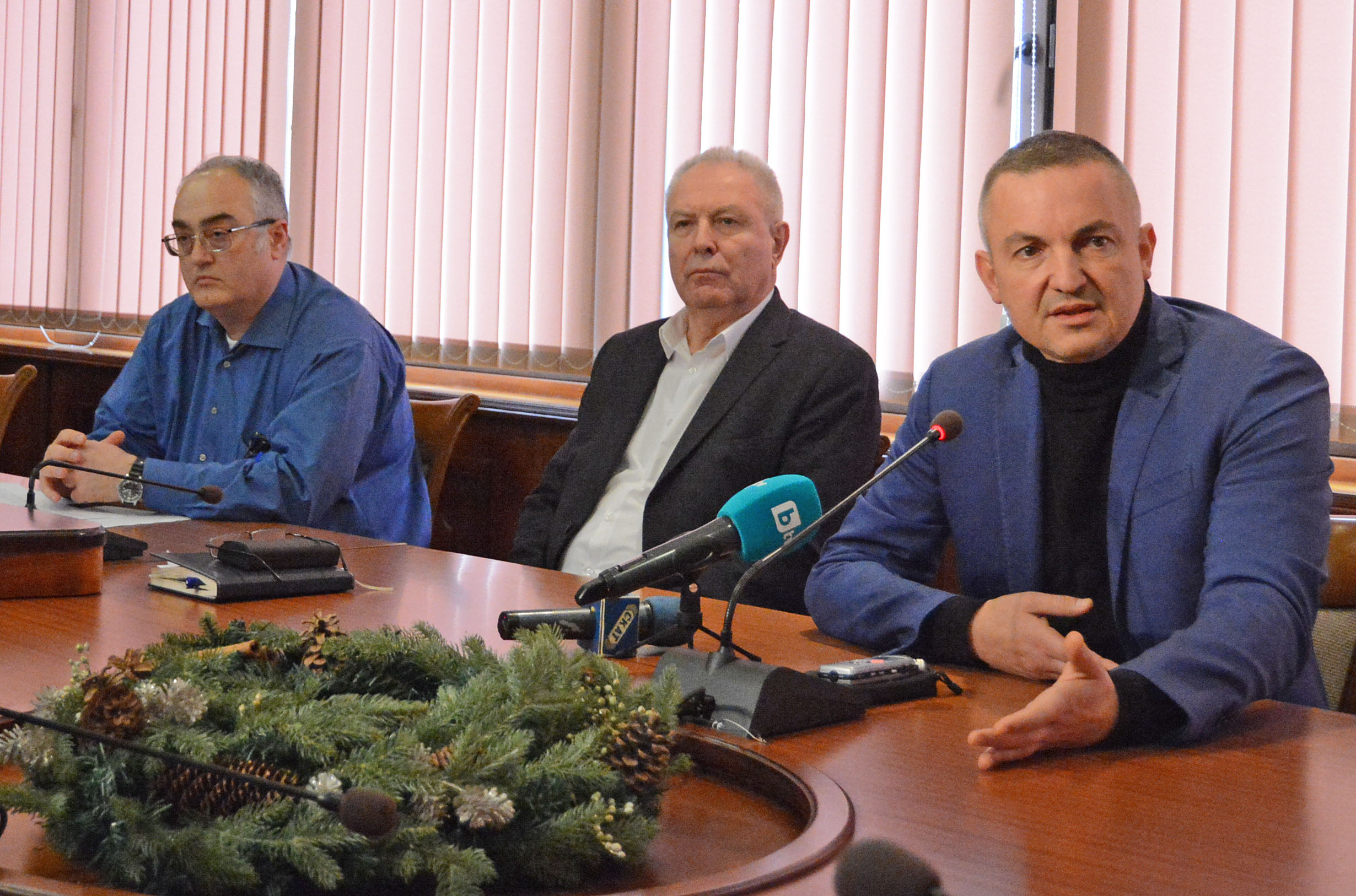 Кметът на Варна: Хартиеният билет ще поскъпва, защото е отживелица