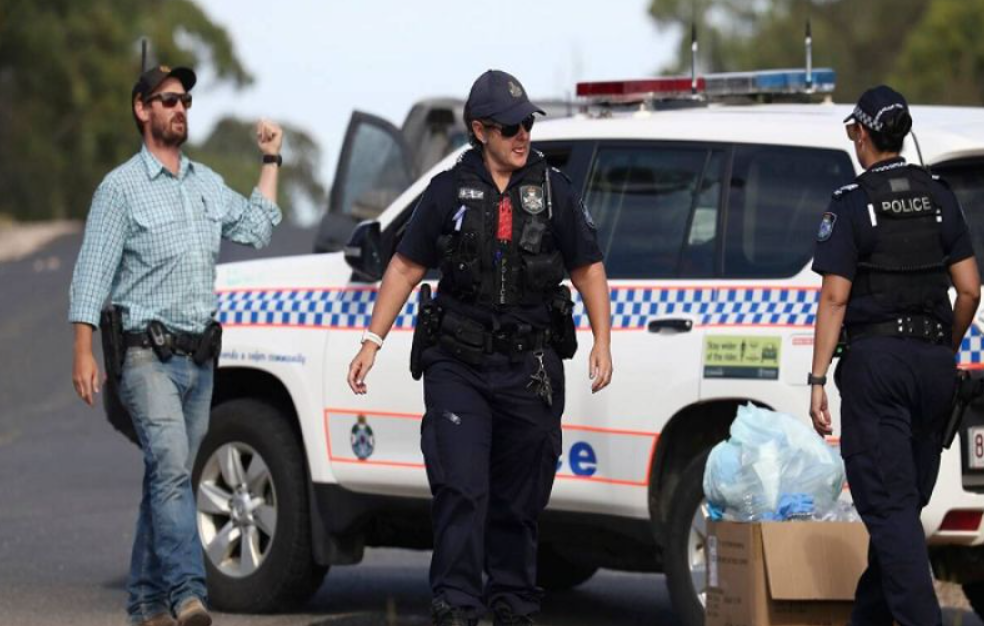 Шестима души, сред които и двама полицаи, са убити при масова стрелба в Австралия