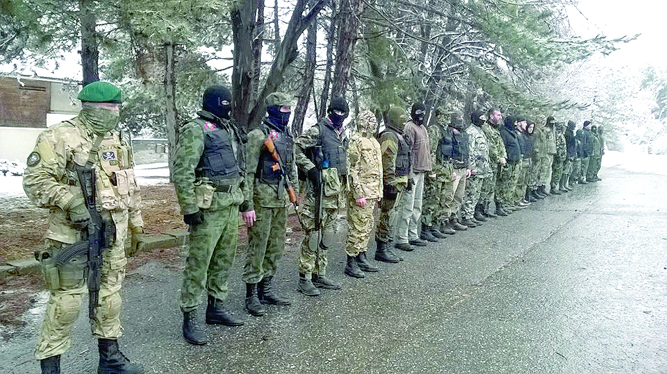 ДАНС проверява фенове на казармата (обзор)