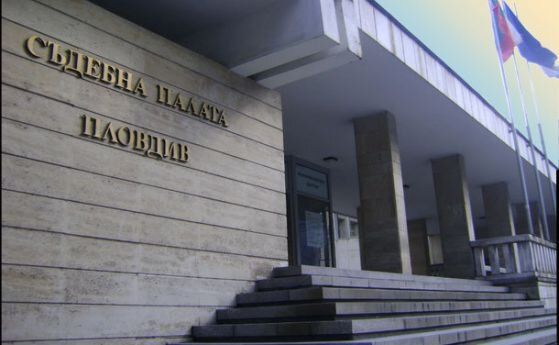 Мъжът, пребил съпругата си в Пловдив, остава в ареста