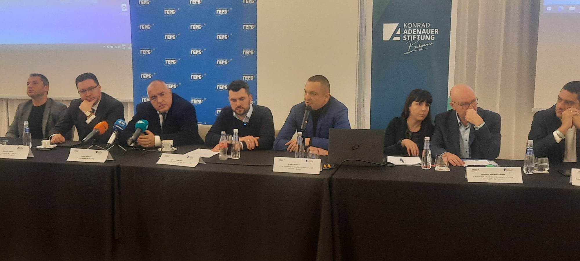 Бойко Борисов: България е на прага на криза по гръцки сценарий