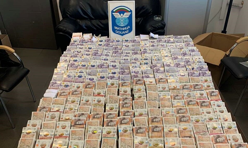 Двама турци са обвинени за контрабанда на 950 хиляди лева през "Капитан Андреево"