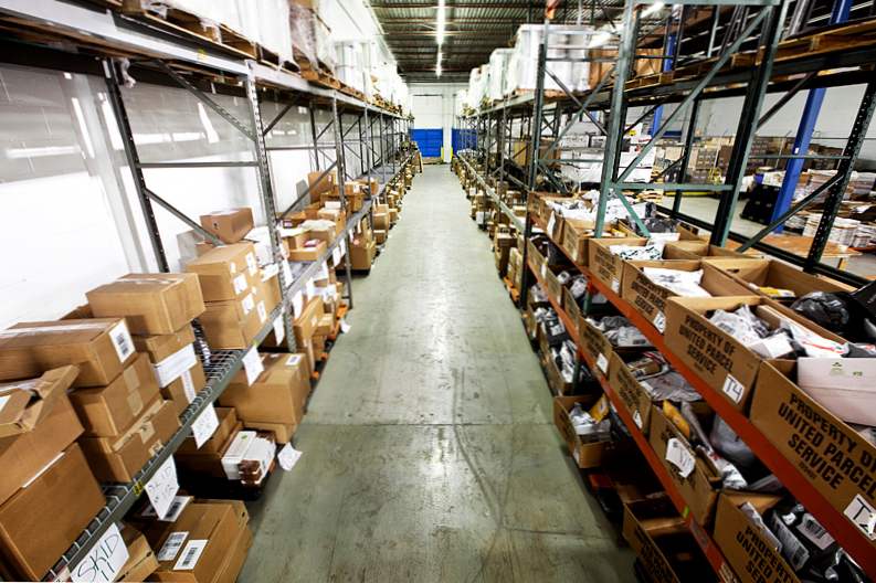 Дефицит на парцели за строителство на складове