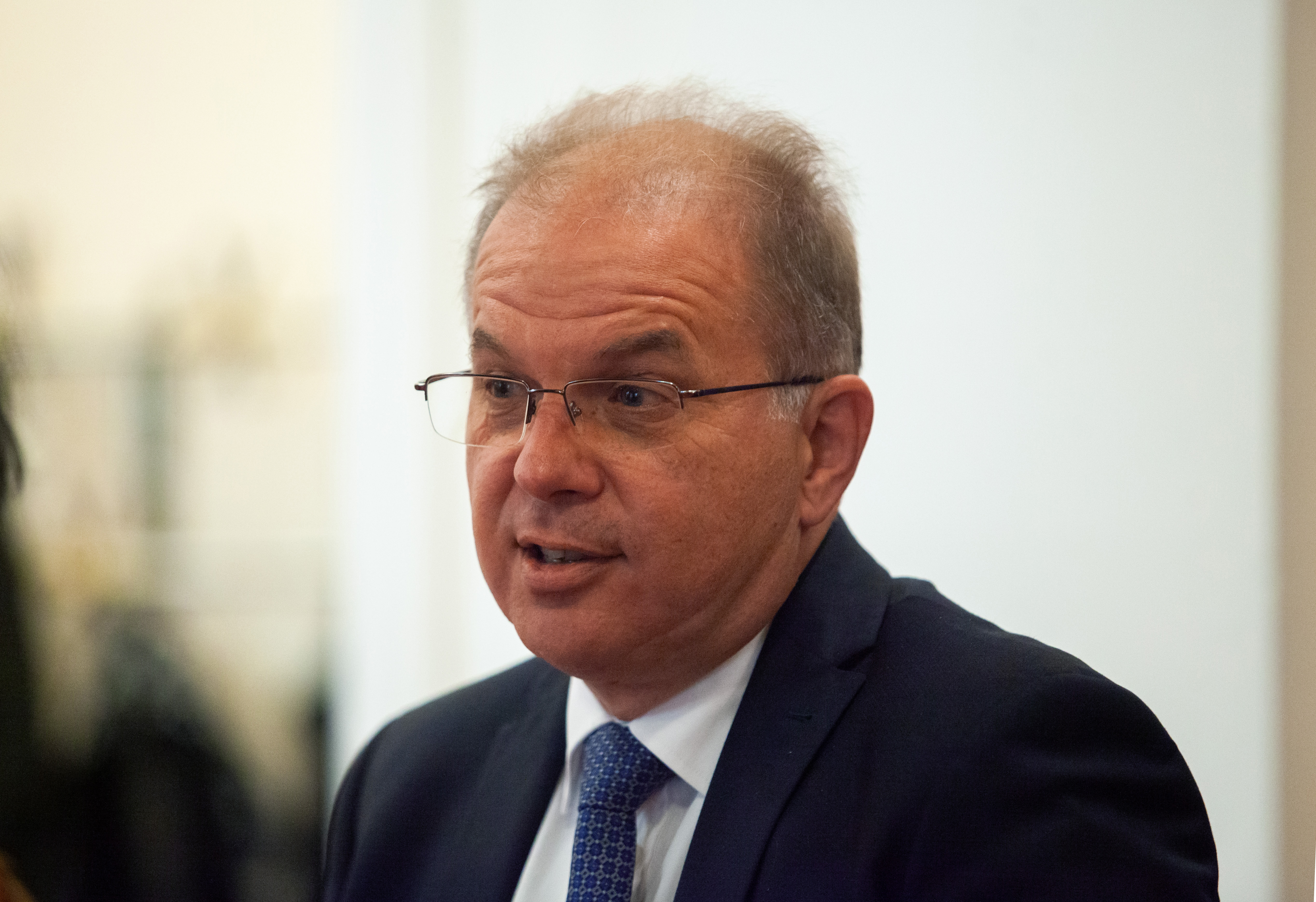 Радомир Чолаков, председател на правната комисия в 48-ото НС, пред Труд News: Натикани сме в коловоз на перманентна революция