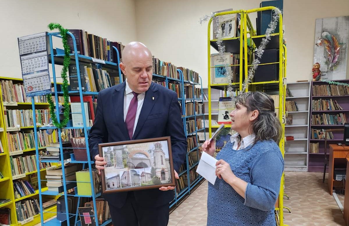 Гешев пред близки на убити в катастрофи: Прокуратурата и аз ви чуваме, с общи усилия може да спасим други деца
