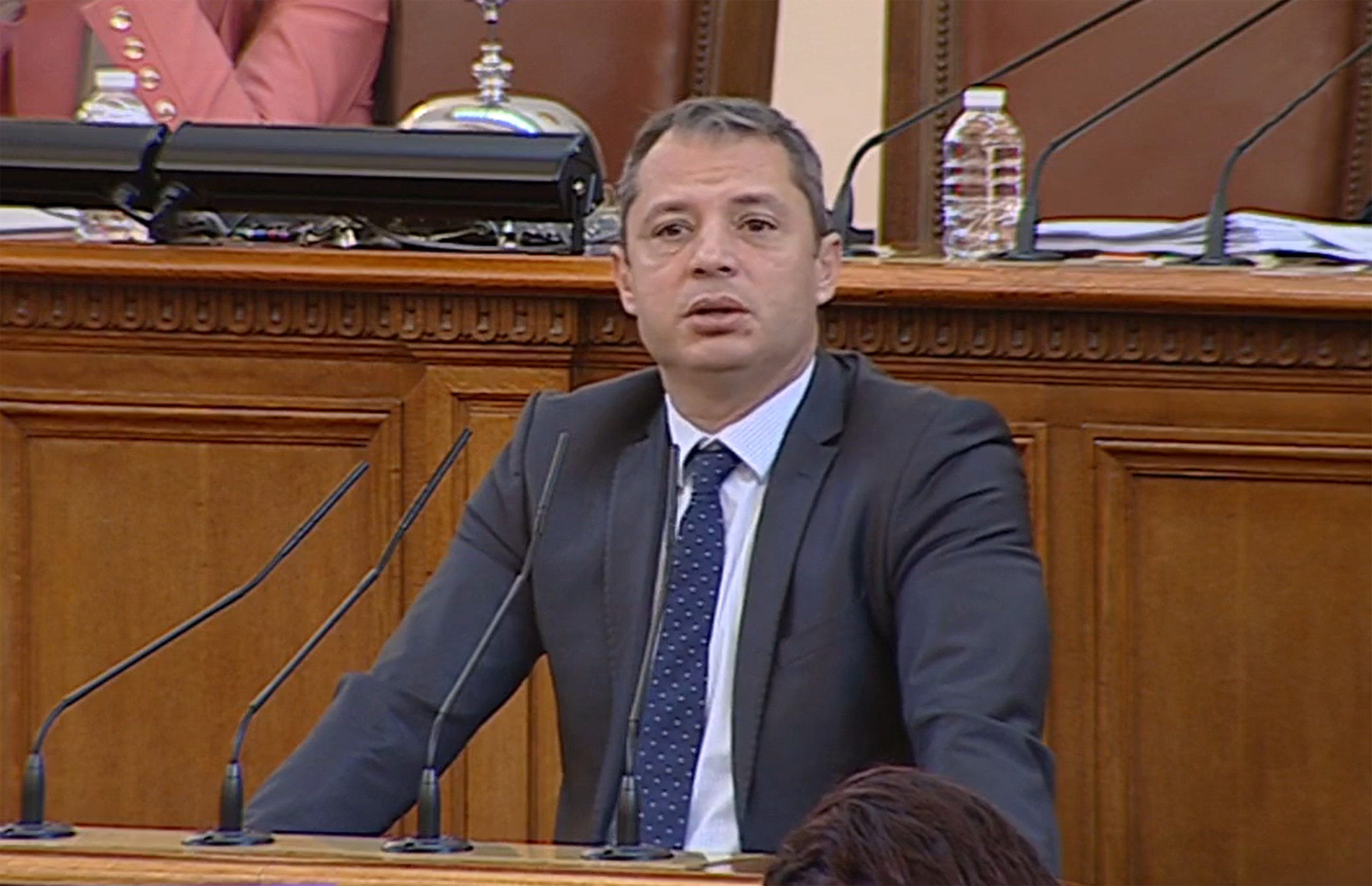 ГЕРБ-СДС: В парламента се образува коалиция "Лукойл"