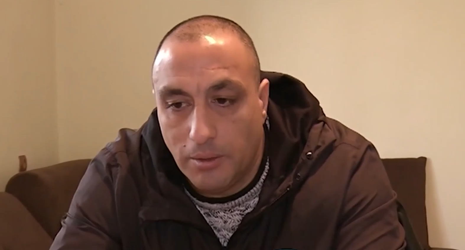 Изповедта на Дечко, който разби офис на банка в Сливен: Не съм обирджия, направих го заради фатална любов