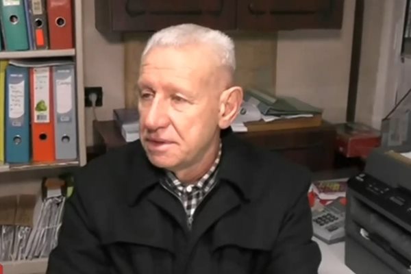 Спират от движение учебната кола, шофирана от 10-годишно дете