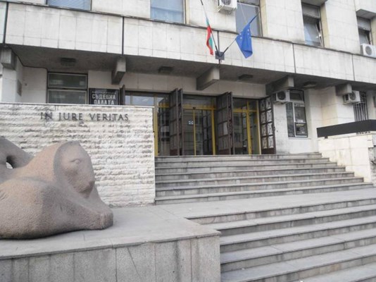 Прокуратурта проверява случая с 31-годишния Димитър, починал в търновската болница
