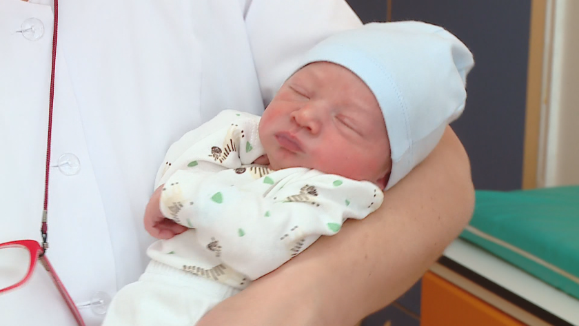 Пловдив и София в надпревара за първото бебе на 2023 г.