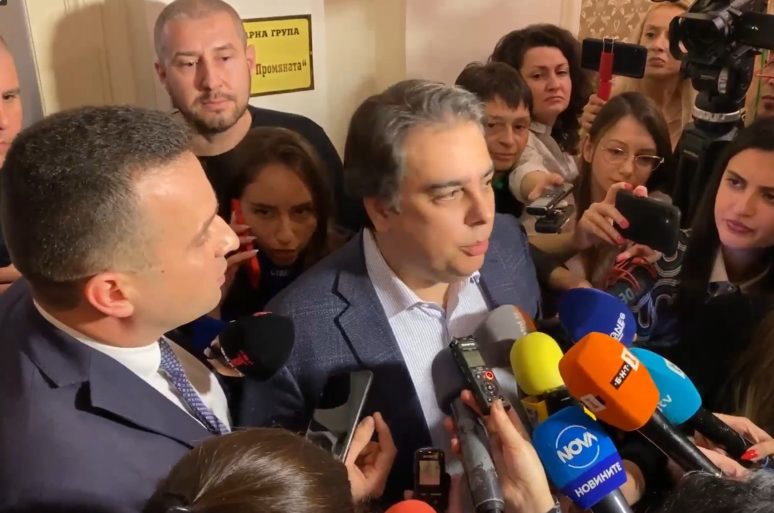 Схватка в парламента: Жечо Станков и Асен Василев спориха за въглищните централи