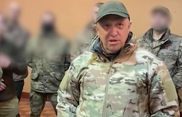Украйна върна на Русия първата група пленени бивши затворници, воювали за "Вагнер" (ВИДЕО)