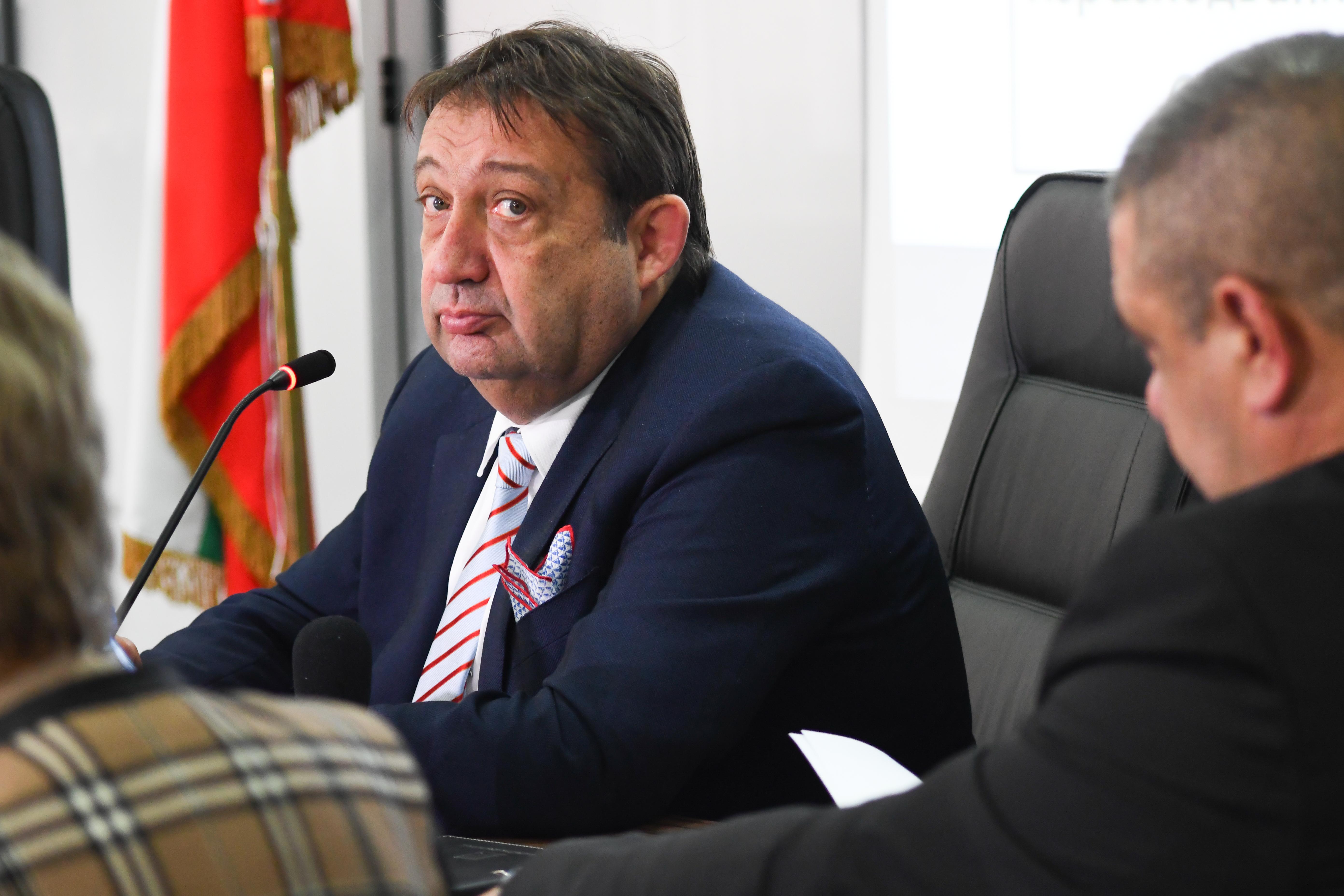 Шишков: Държавата е сключила договори за над 1 млрд. лв. за незаконно строителство