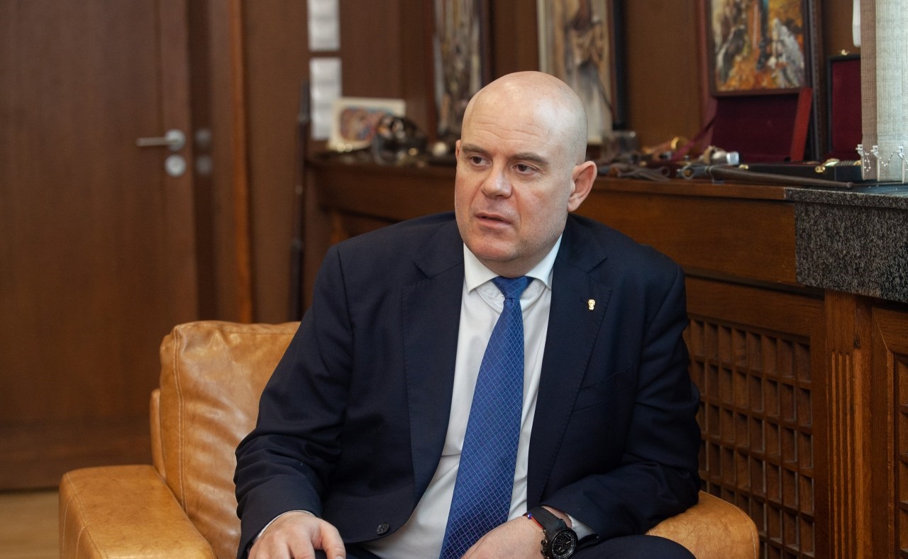 Гешев внесе в 48-ото НС становище, с което не подкрепя законопроект за изменение на Закона за контрол върху наркотичните вещества