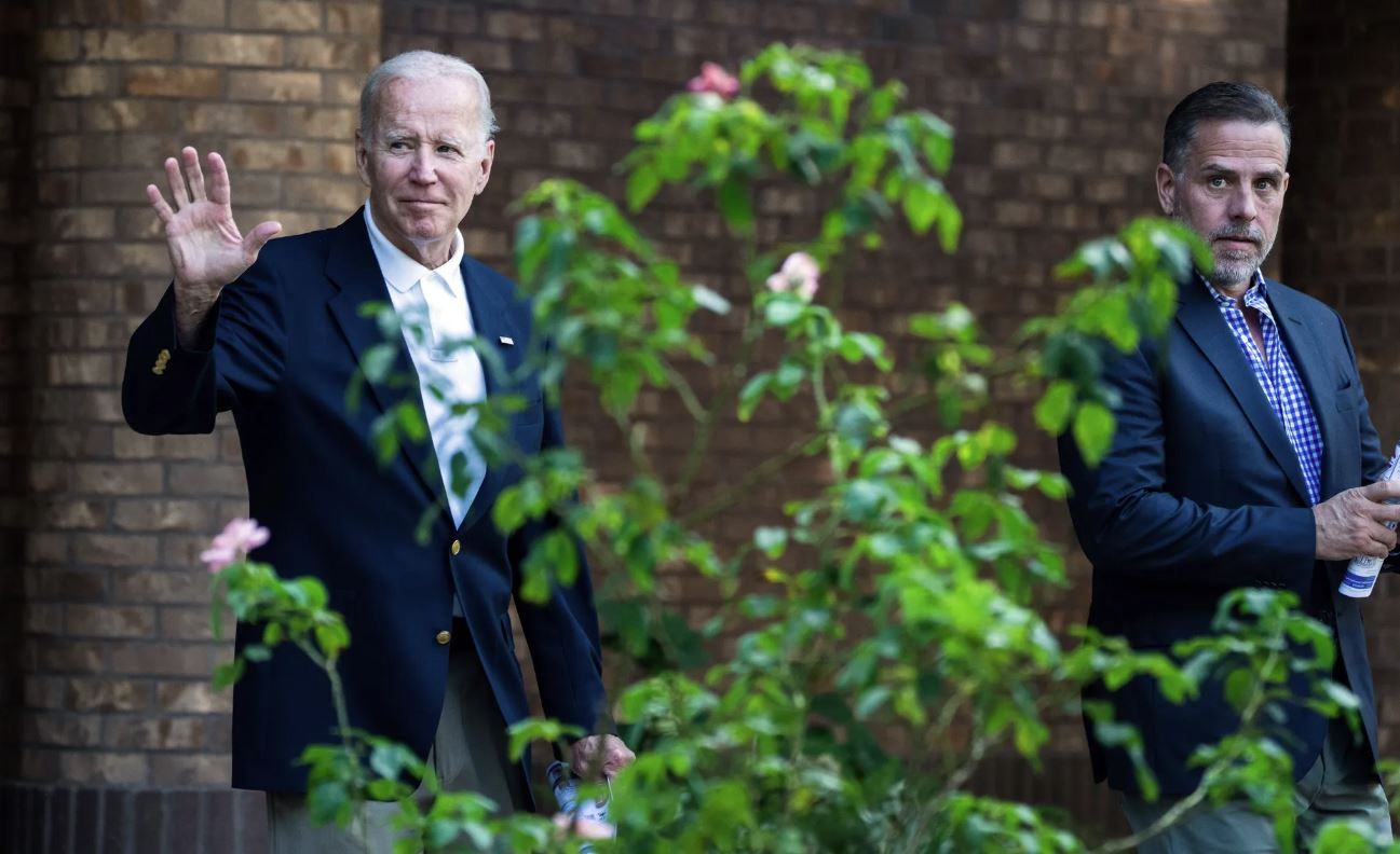 Републиканците в САЩ нарочват фамилията Байдън за мафиотска