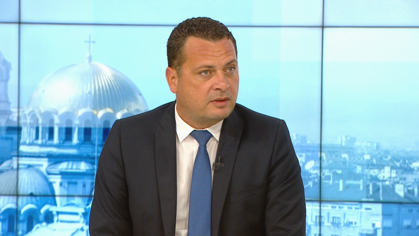 Иван Ченчев, БСП: Радев има комплекс към жената, която го е направила президент