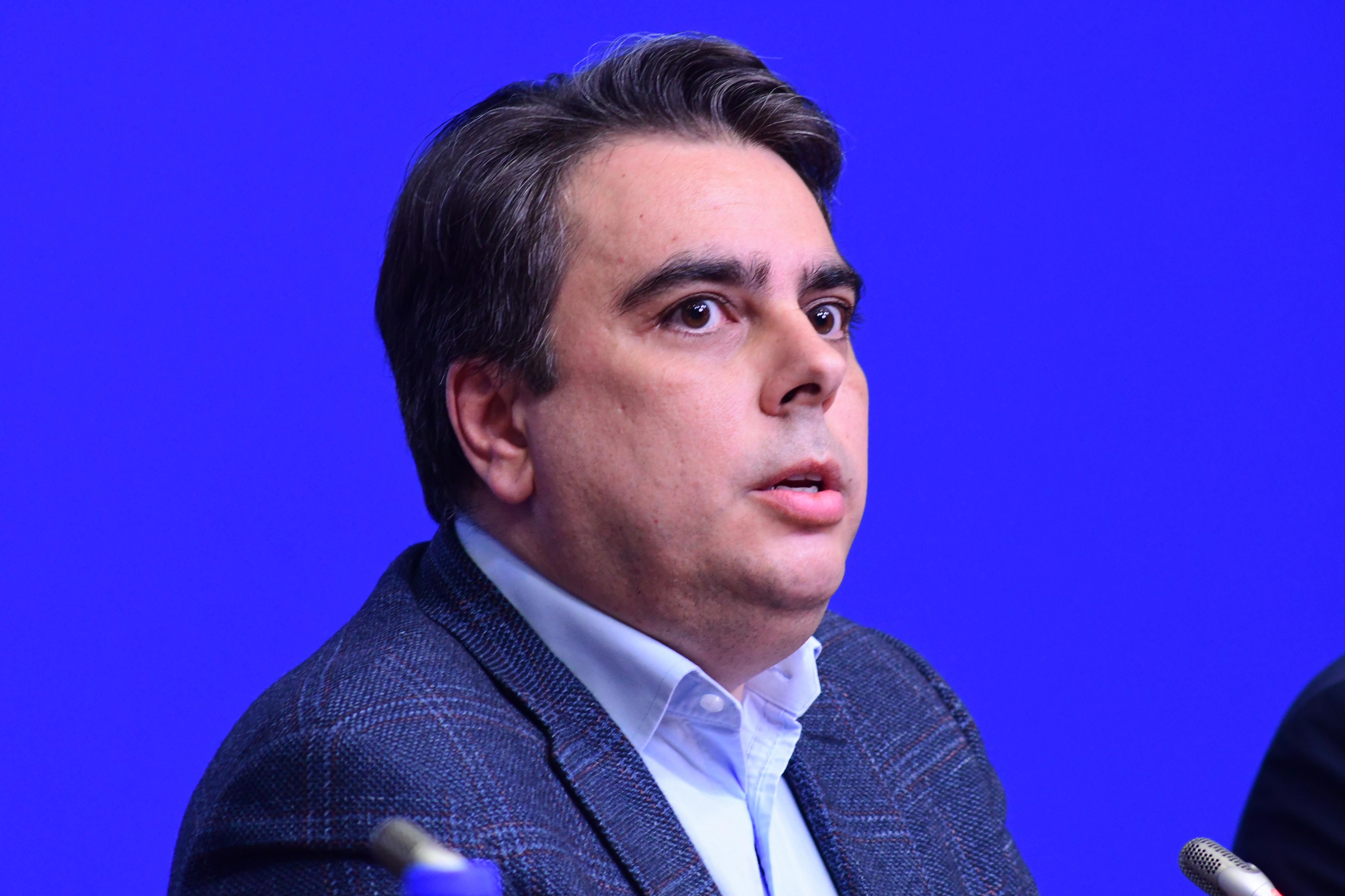 Още на 21 януари 2022 г. Асен Василев обявил за приоритет въвеждането у нас на разплащания с криптовалута, включително и с NEXO-токени