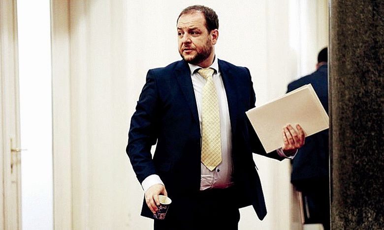 Антикорупционната комисия проверява ексминистъра Борислав Сандов за 1,2 млн. лв. за броене на птици