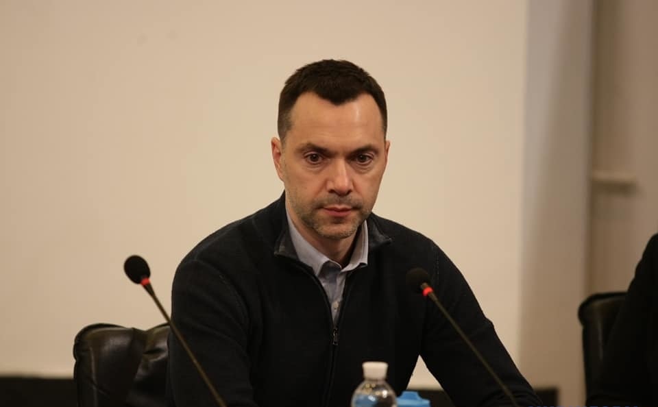 Съветник на Зеленски подава оставка заради коментар за ракетния удар в Днепър