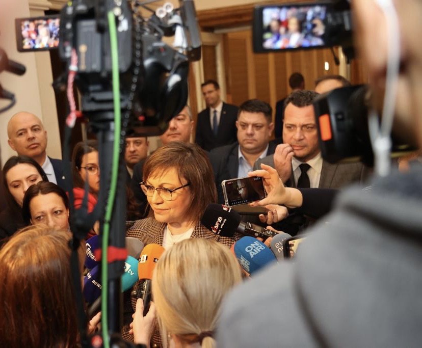 Борисов прие поканата на Нинова за лидерска среща утре