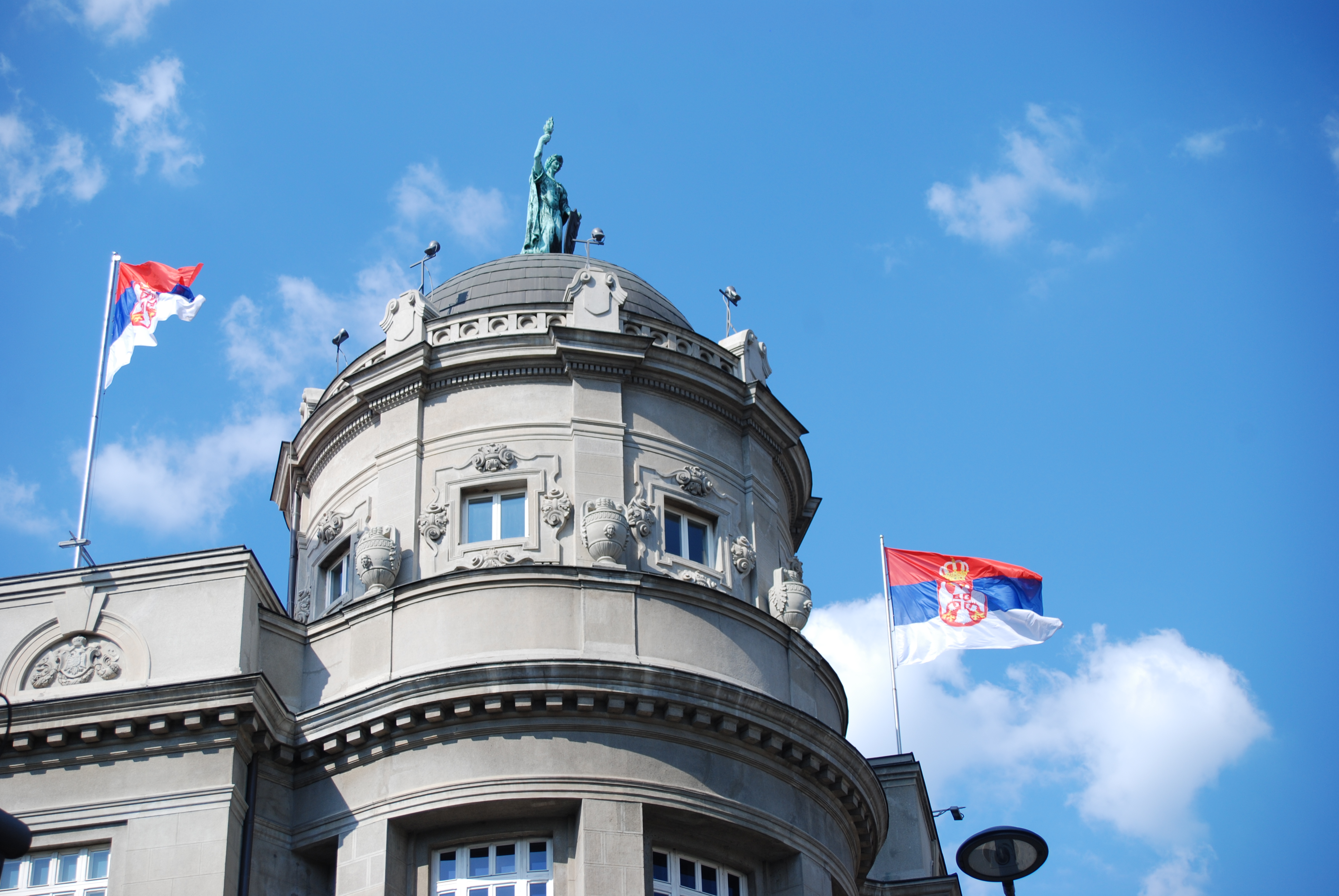 Сърбия ще изпрати хуманитарна помощ на Украйна