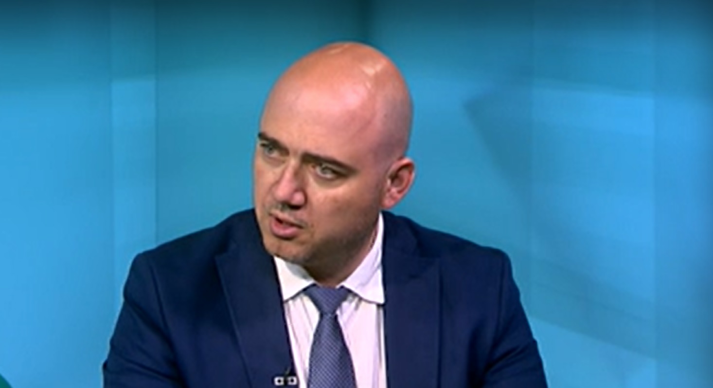 Илин Димитров: Първият етап на програмата за настаняване на украински бежанци ще бъде разплатен до края на месеца