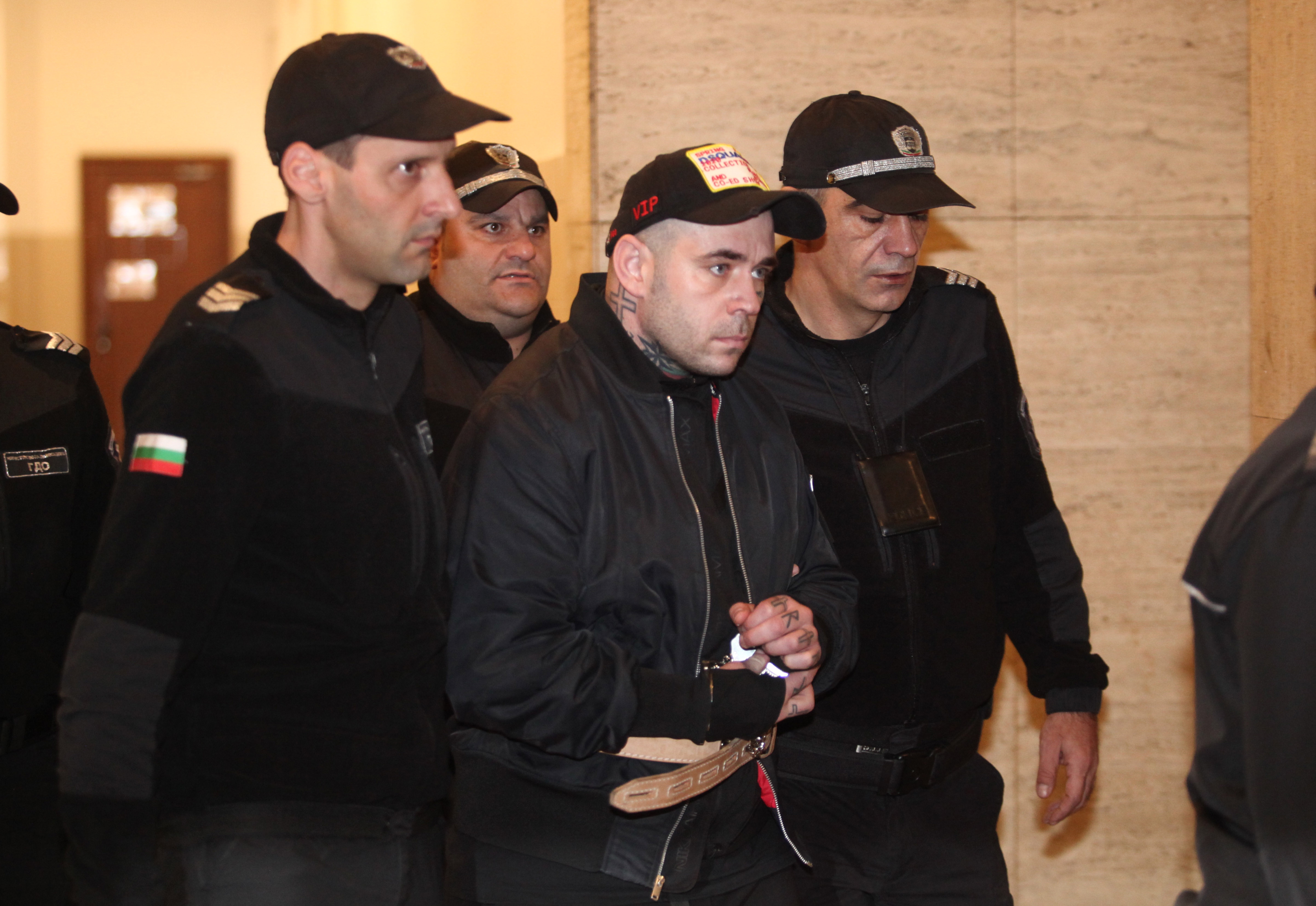 „Помогнете, от вас зависи всичко“: Семерджиев е предлагал 10 хил. евро подкуп на полицай, бил е дрогиран и друг път на пътя