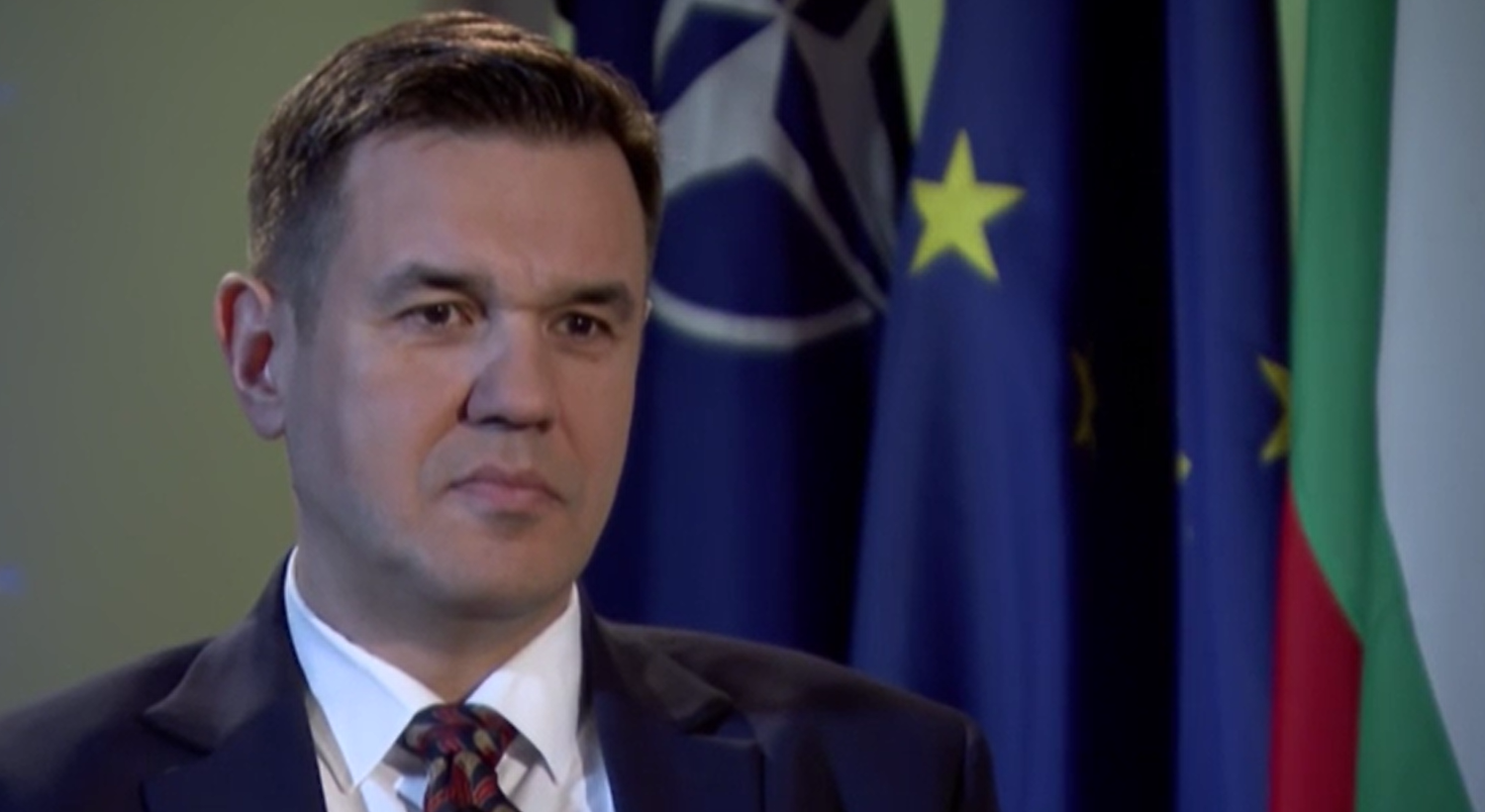 Никола Стоянов: През април за една нощ са изкарали разрешение за износ на оръжие към Румъния