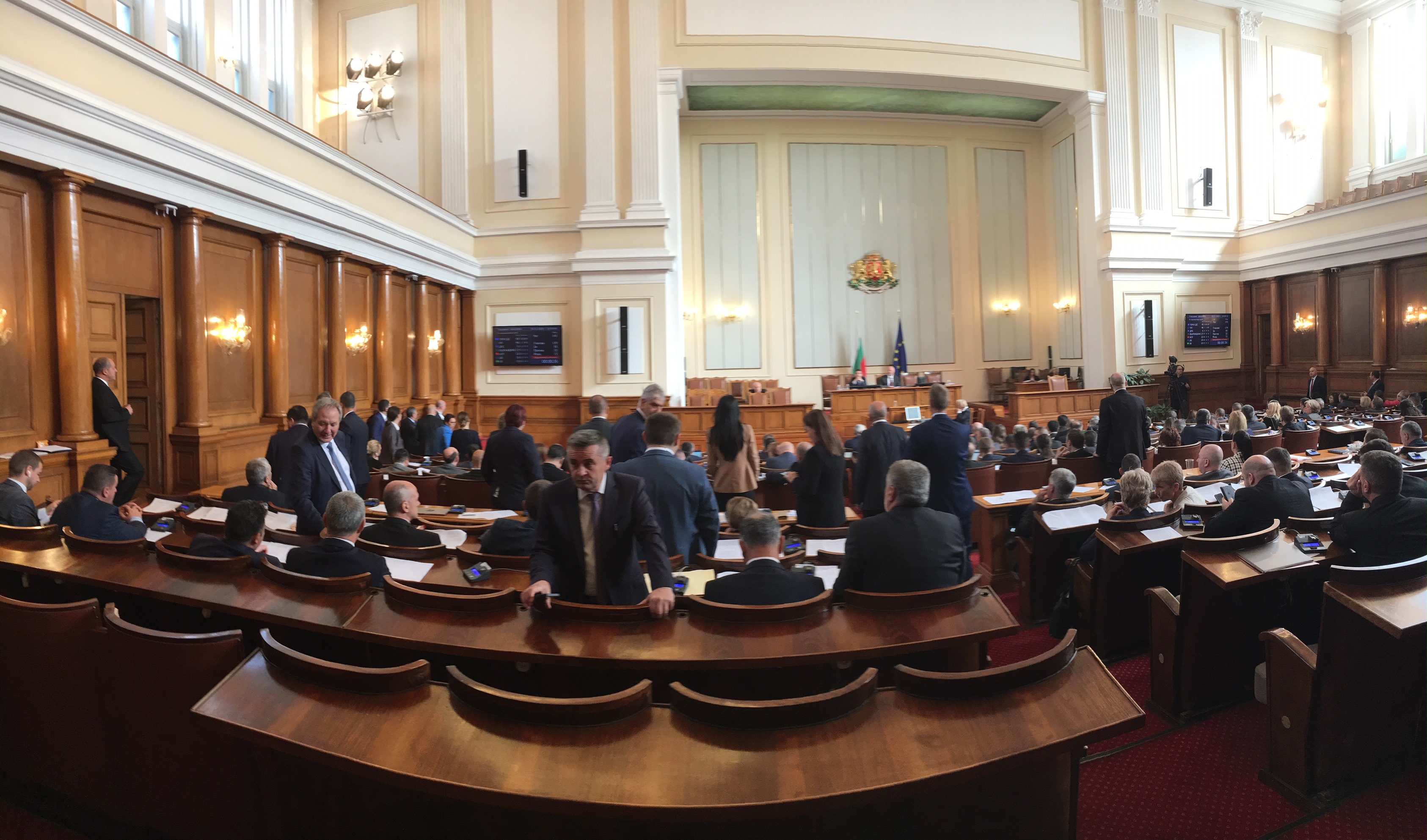 Парламентът отхвърли частичното вето на Радев върху Закона за енергетиката