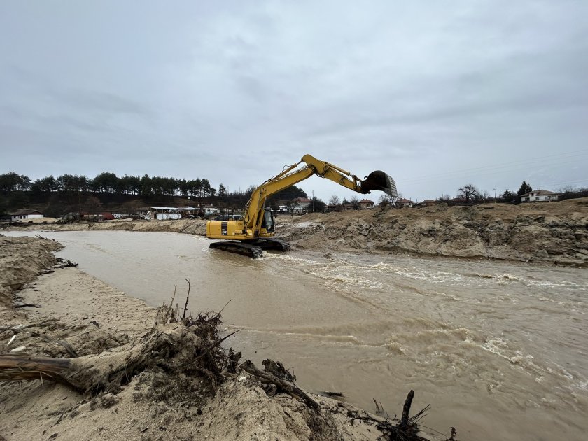 Община Карлово: Опасност от преливане на реките няма