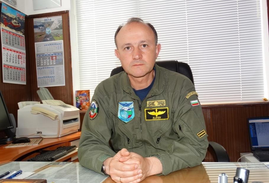 Командирът на Авиоотряд 28: До края на годината би трябвало да имаме един-два медицински хеликоптера