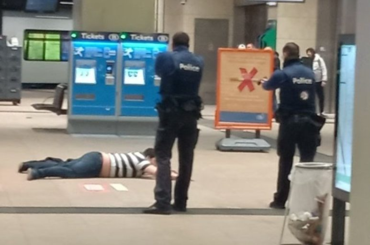 Трима души са ранени при нападение с нож в Брюксел (ВИДЕО)