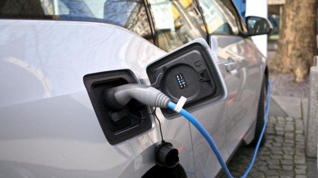 Растат продажбите на електромобили