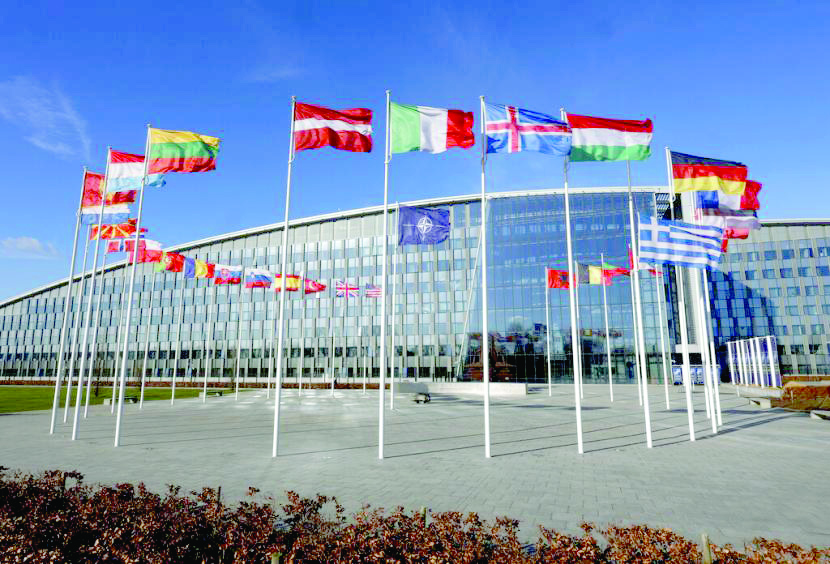 Три съмнителни плика с бял прах получени в централата на НАТО в Брюксел