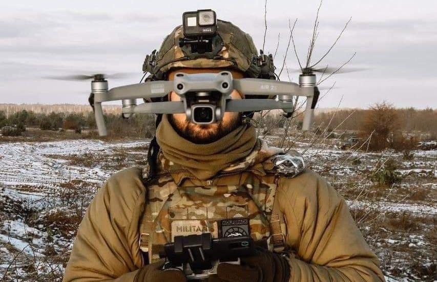 "Спейс Екс" ограничава достъпа до сателитна интернет връзка "Старлинк" за украинските дронове