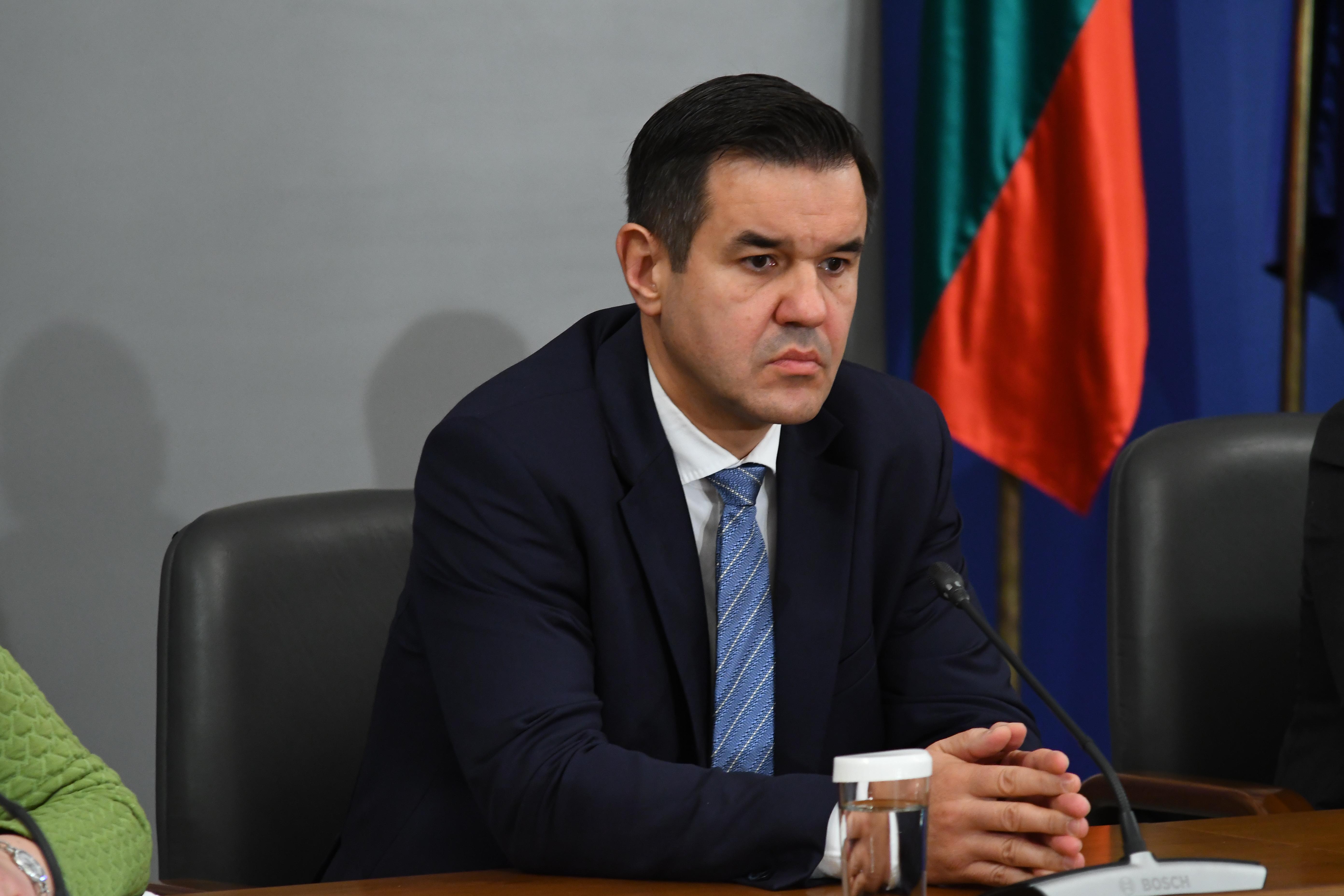 Никола Стоянов: Таванът на цените не работи, ще разчитаме на конкуренцията да ги свали