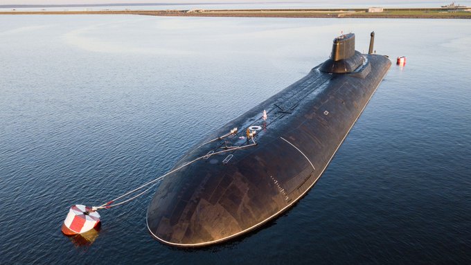Северният флот на Русия излиза в открито море с ядрени оръжия на борда (ВИДЕО)