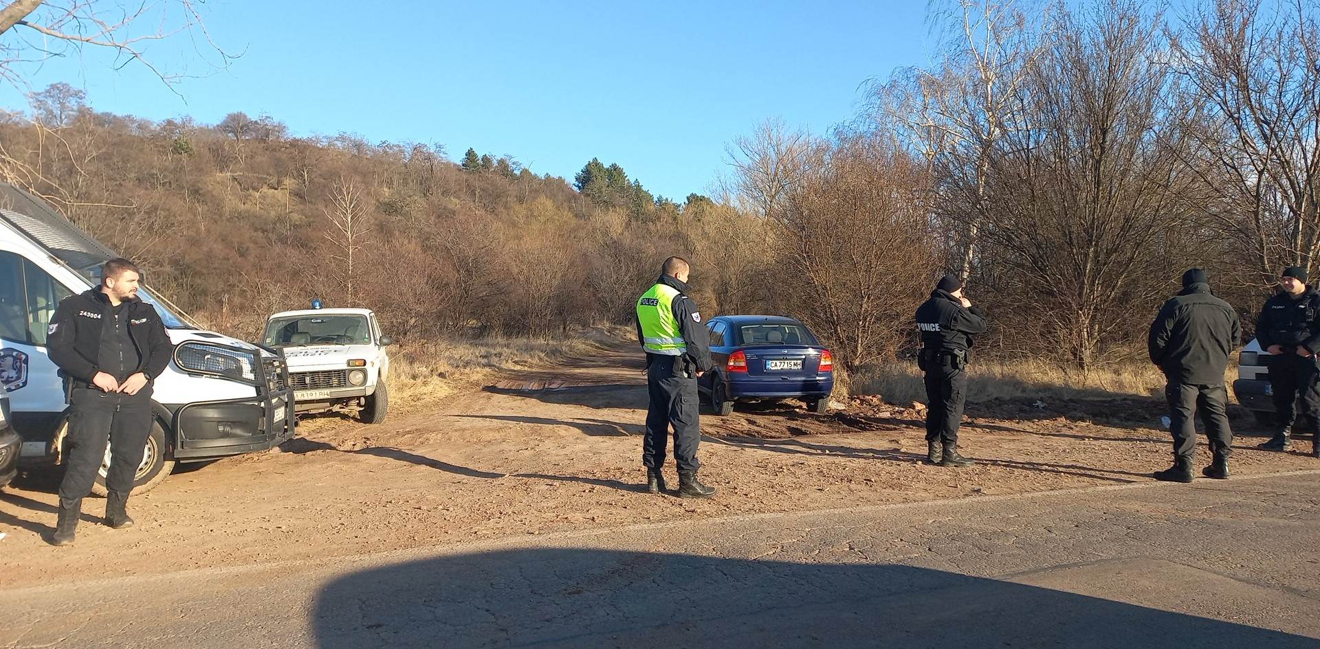 Осем от откритите в камион край с. Локорско мигранти са в много тежко състояние