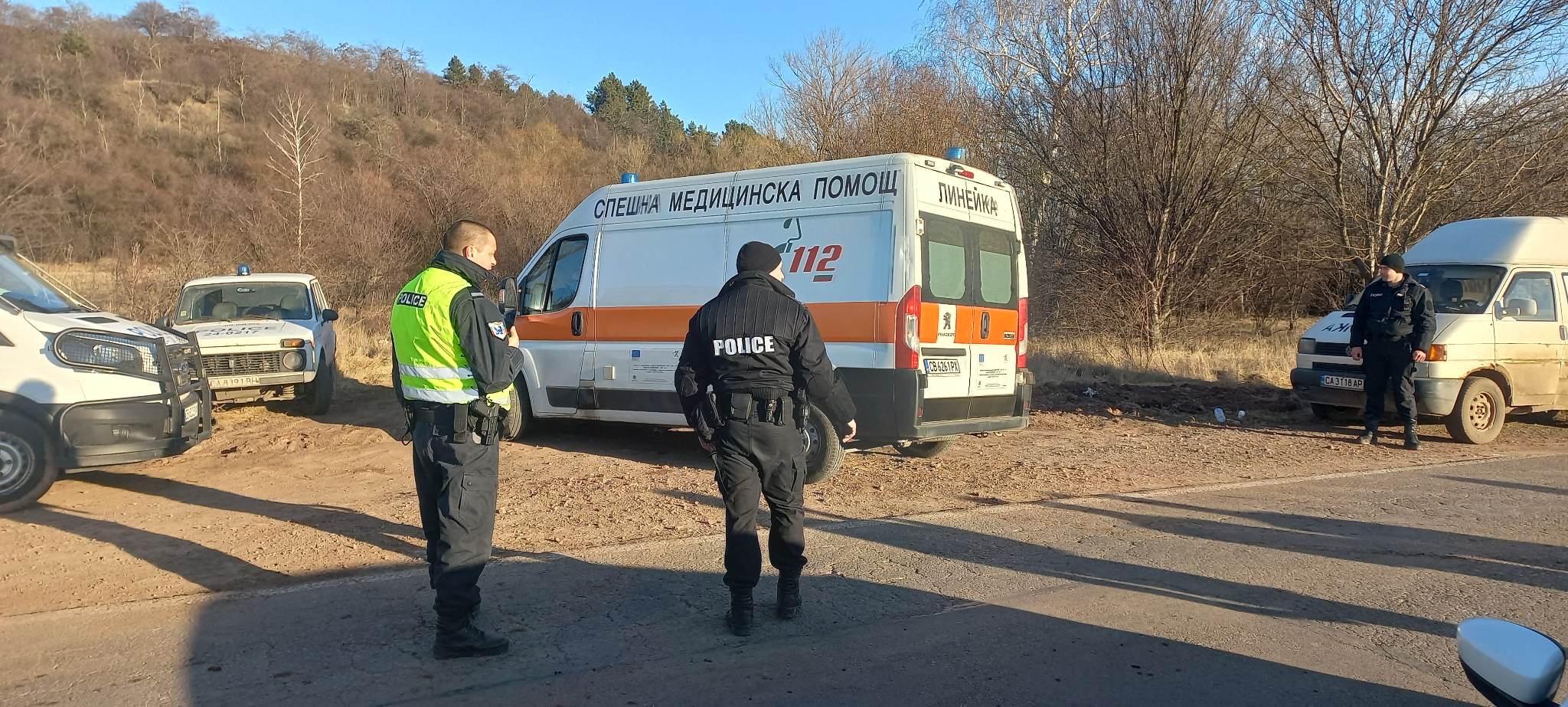 Мигрантите в камиона ковчег са млади мъже от Афганистан