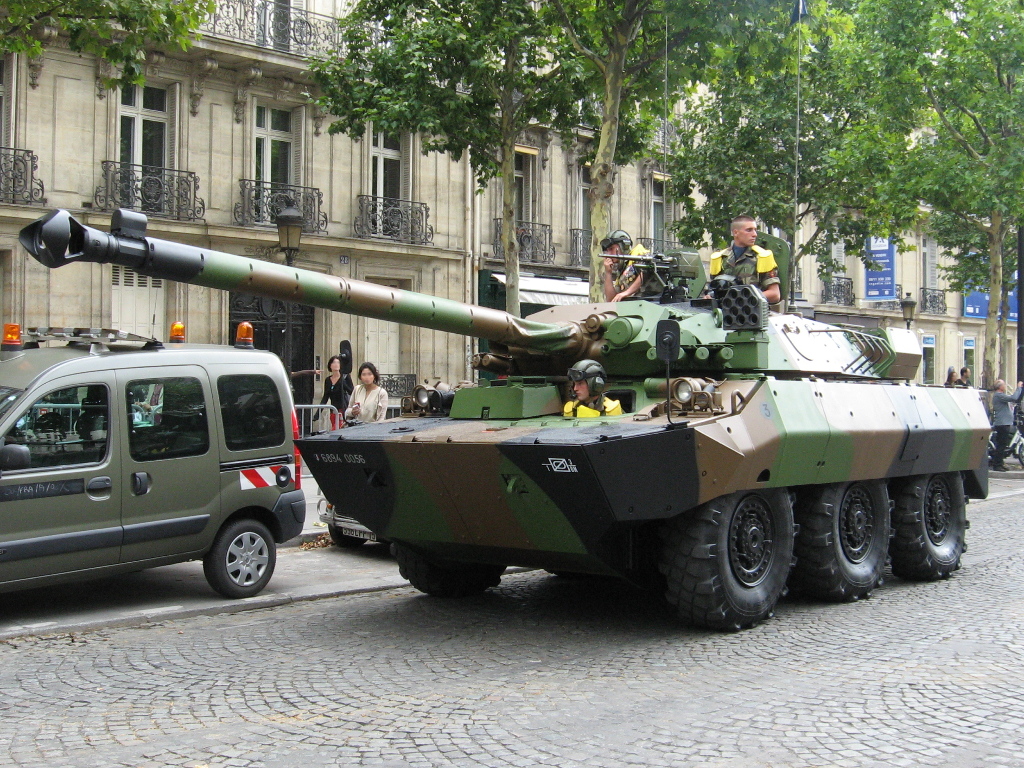 Франция започва доставки на танкове за Украйна след седмица