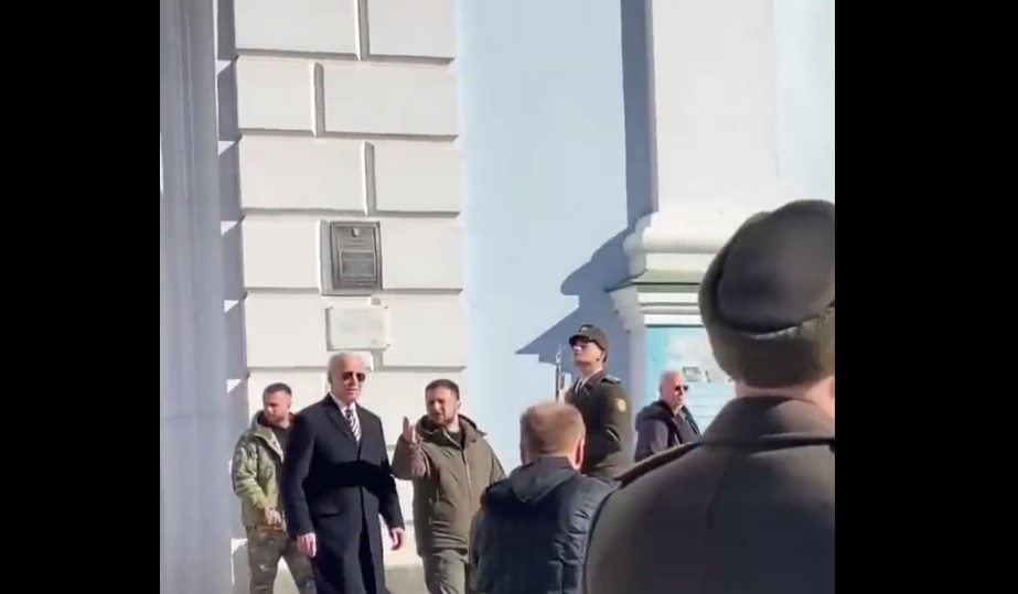 Байдън на изненадващо посещение в Киев (ВИДЕО И СНИМКИ)